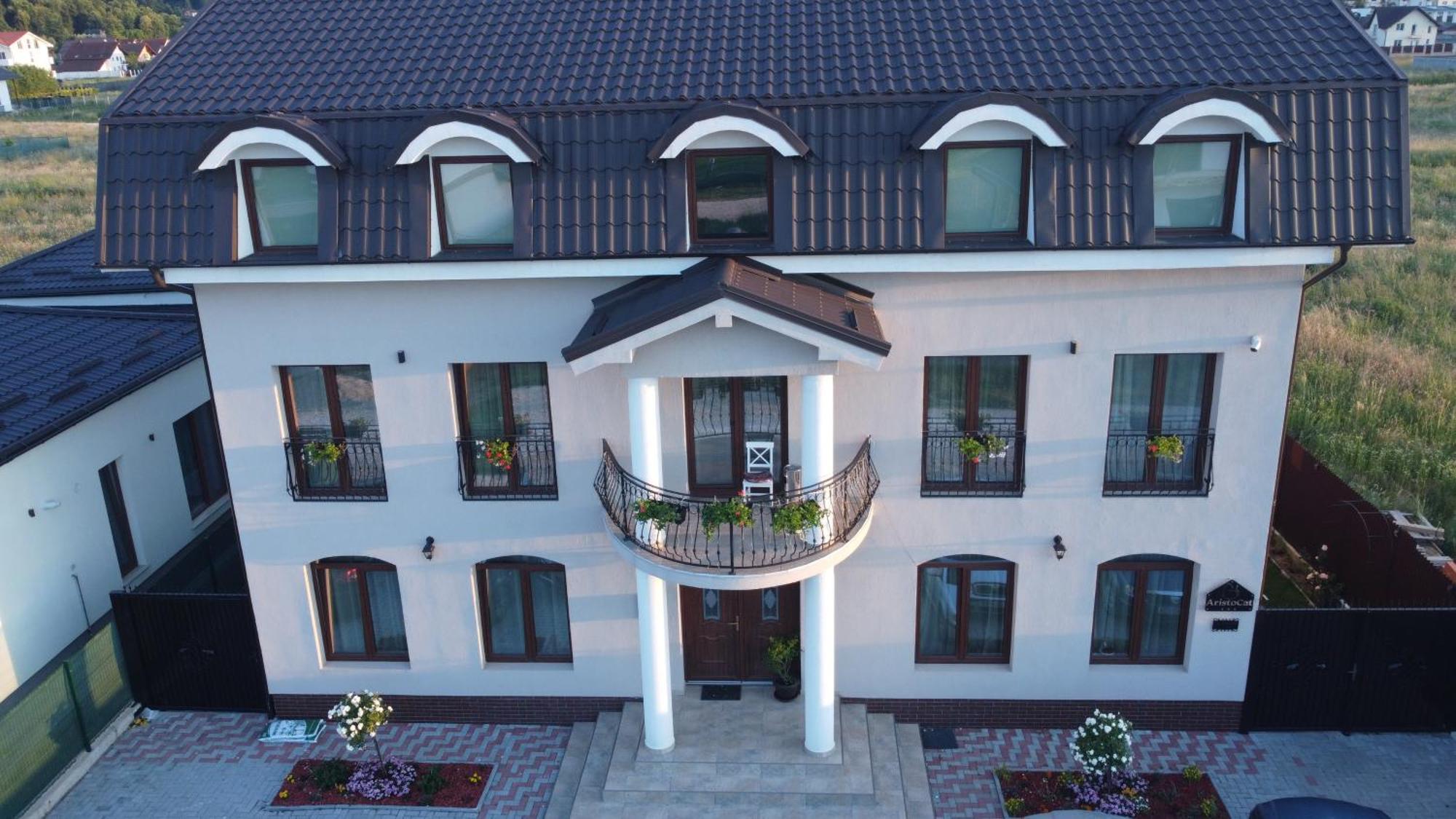 Aristocat Hotels Rasnov Exterior photo
